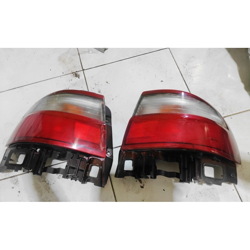 stop lamp lampu belakang corona absolute kanan kiri original