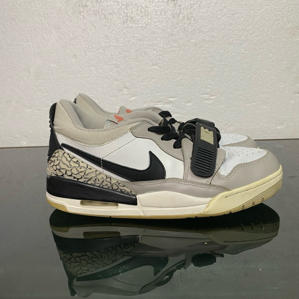 Size 42 iNsole 26.5 Cm Sepatu Basket Nike Air Jordan Legacy 312 Low Pria wanita Pilihan