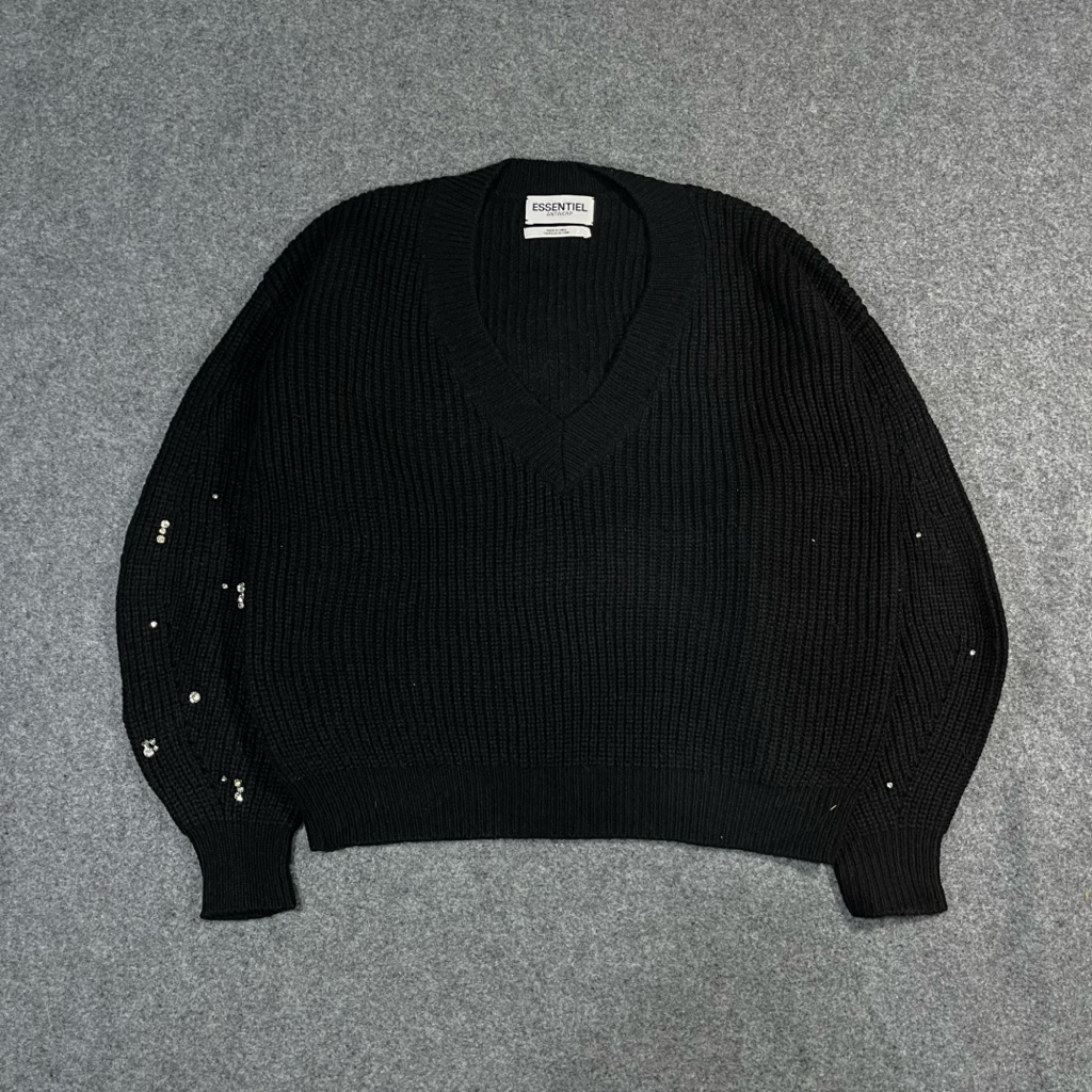 Knit sweater Essentiel Antwerp second