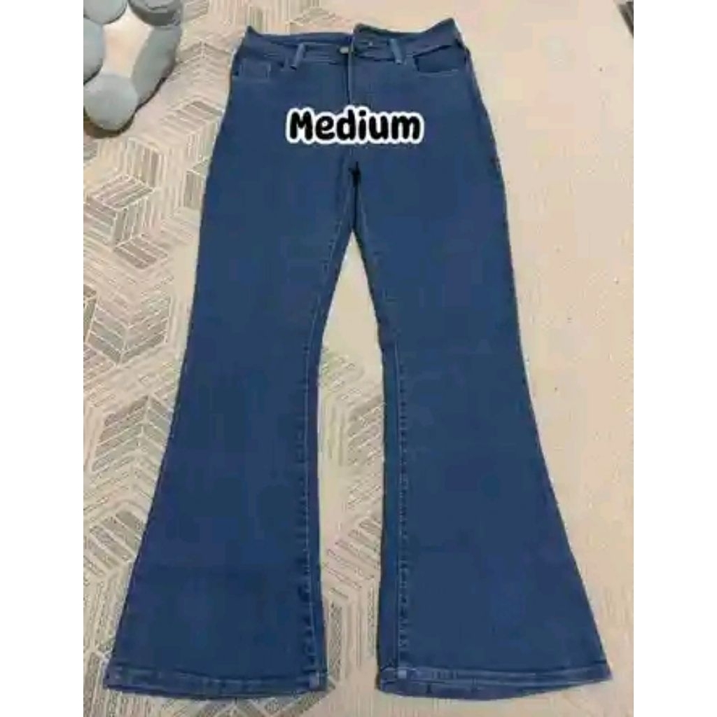 Celana cutbray jeans wanita rijek ringan kondisi 95% bagus