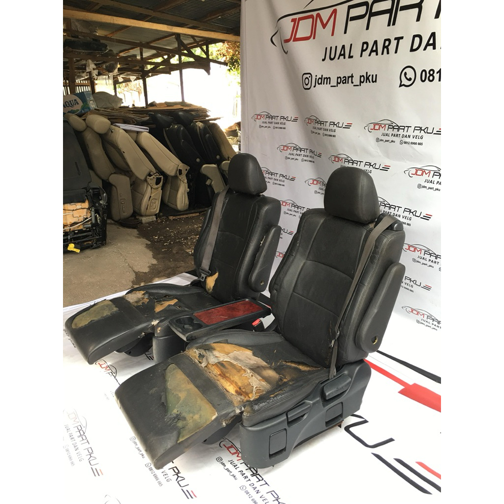 Jok mobil Captain Seat Toyota Alphard