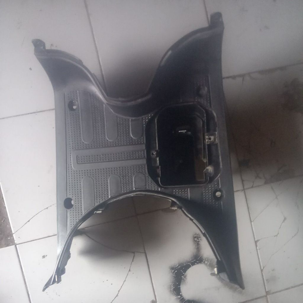 Lantai pijakan kaki Honda Scoopy donat lama seken 2017-2020 original copotan