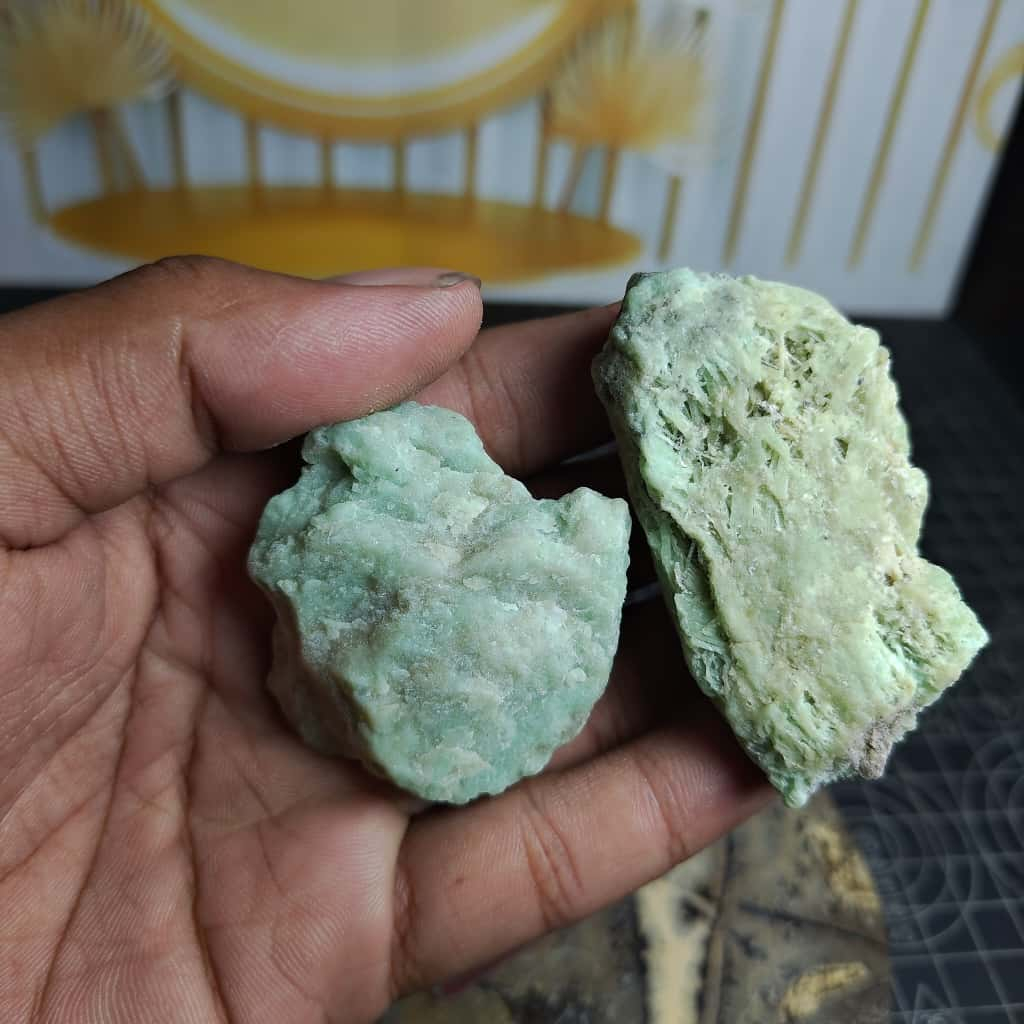 Batu Natural Emerald Rough (10)