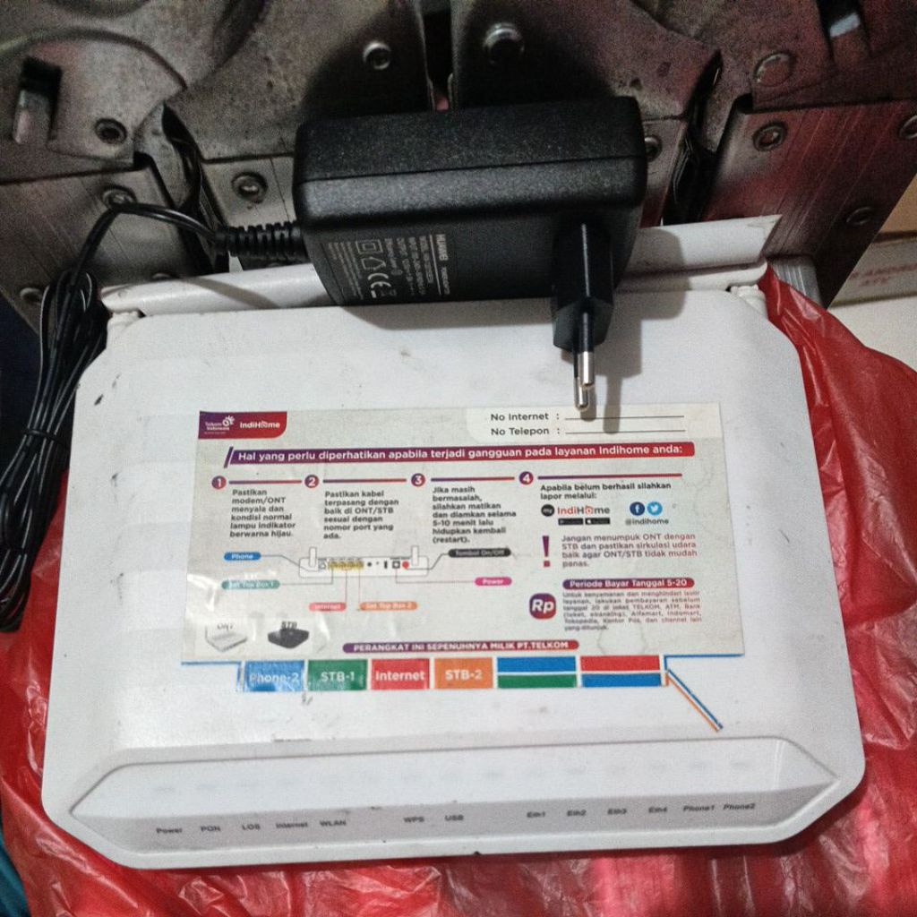 ONT atau modem Fiberhome HG6243C Second Bagus.