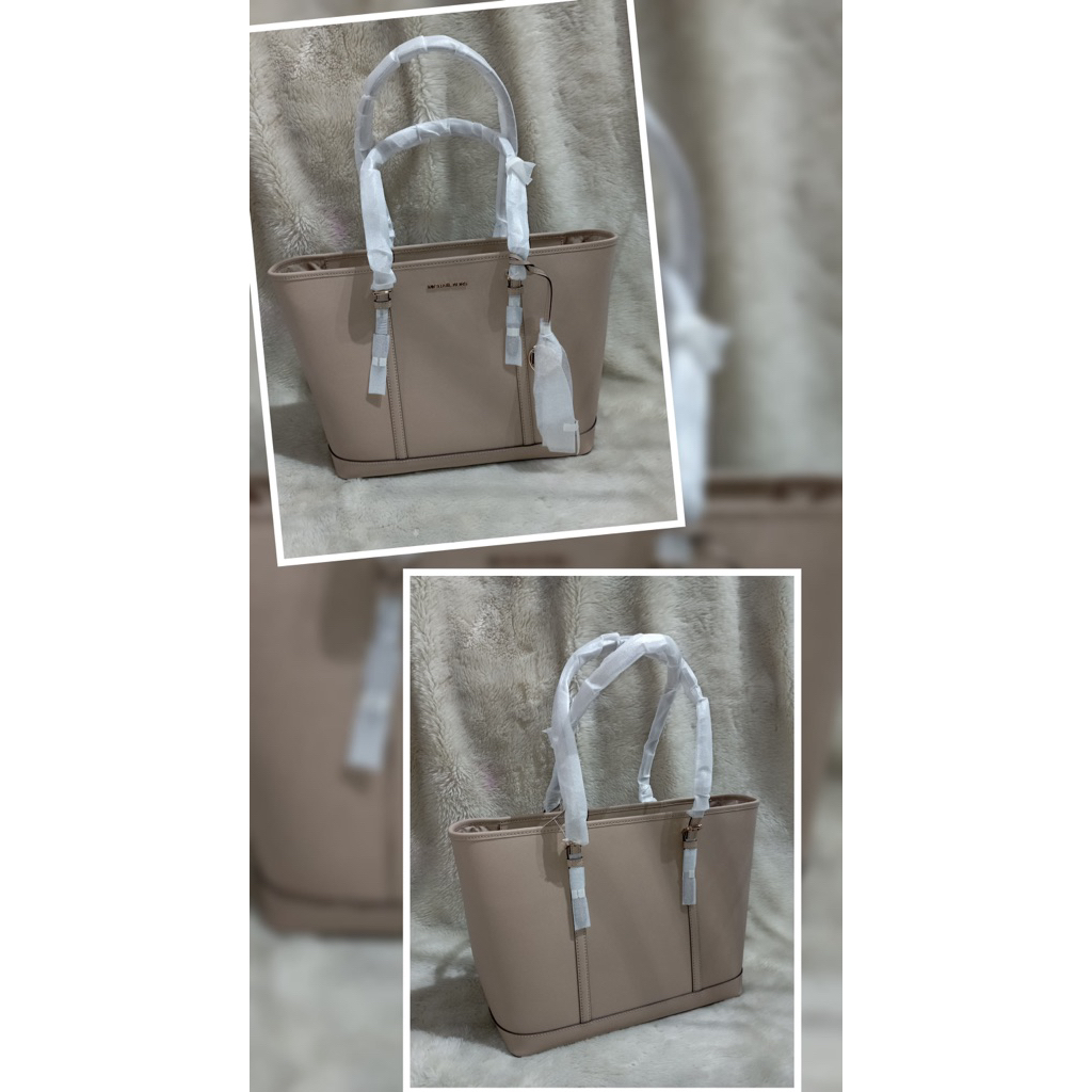 MK JET SET TRAVEL LARGE TOTE BAG CAMEL