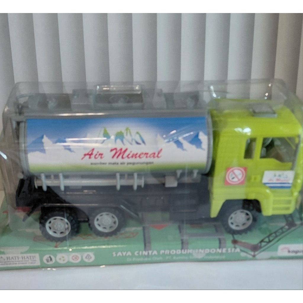 Mainan Mobil truk Tangki Air Mkneral / Mobil Truk air