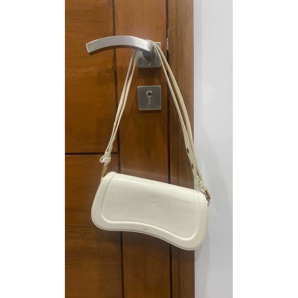 jw pei joy bag preloved 85%