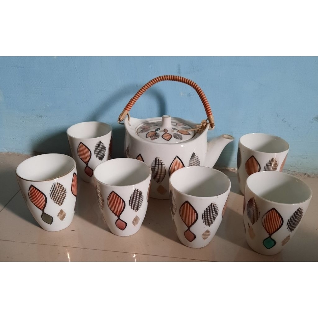 #cangkir #teko #gelas #teaset keramik japan #pajangan lama #vintage jadul #hiasan