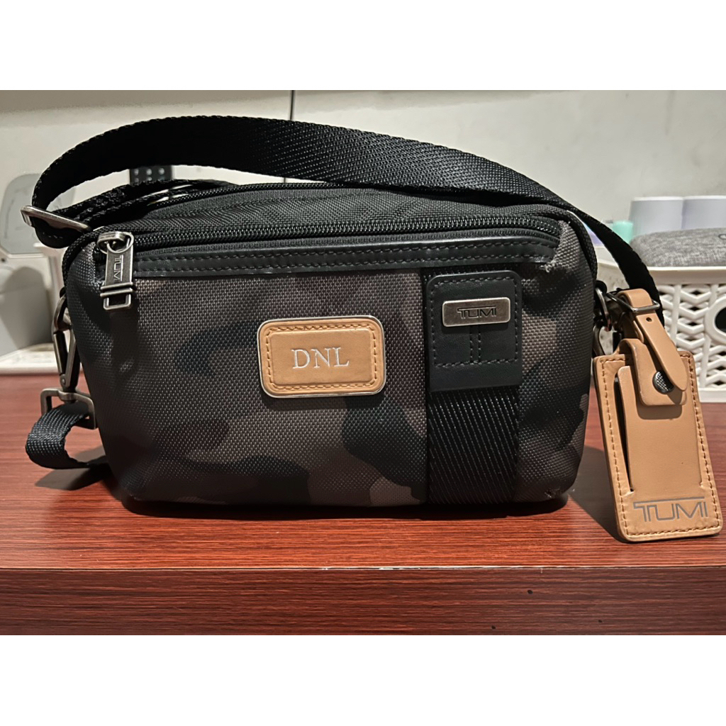 Tas slempang handbang tumi original