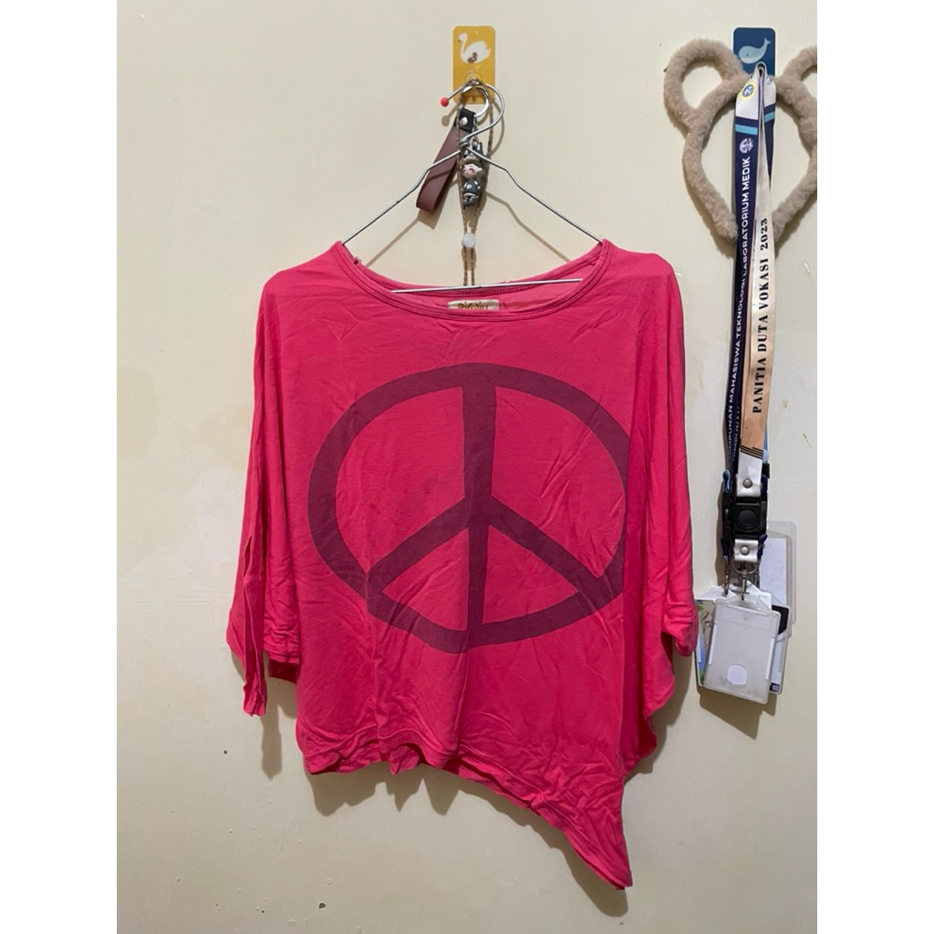 Preloved - Kaos kelelawar