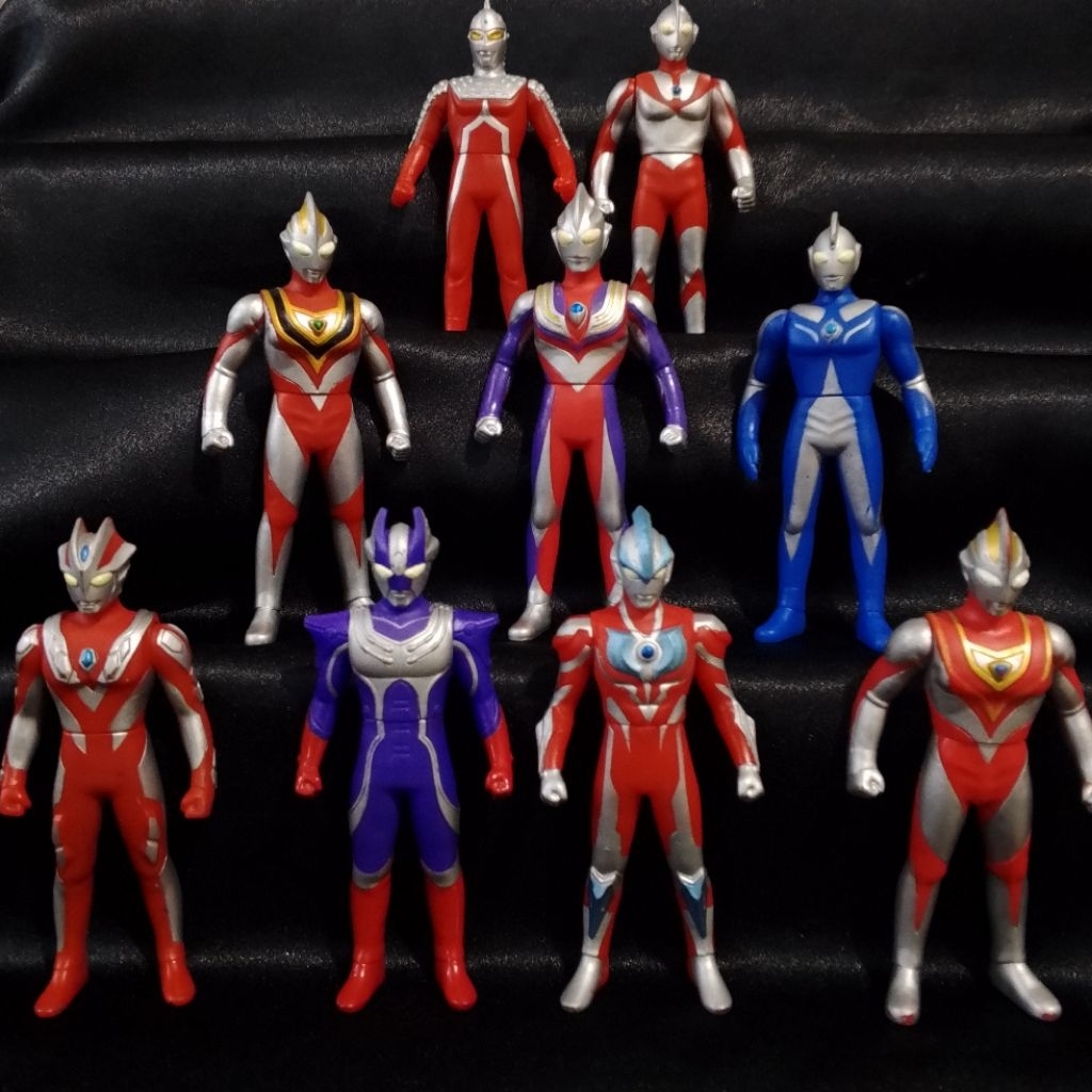 UHS Mini Figure Ultraman Hayata Cosmos Gaia Original BANDAI