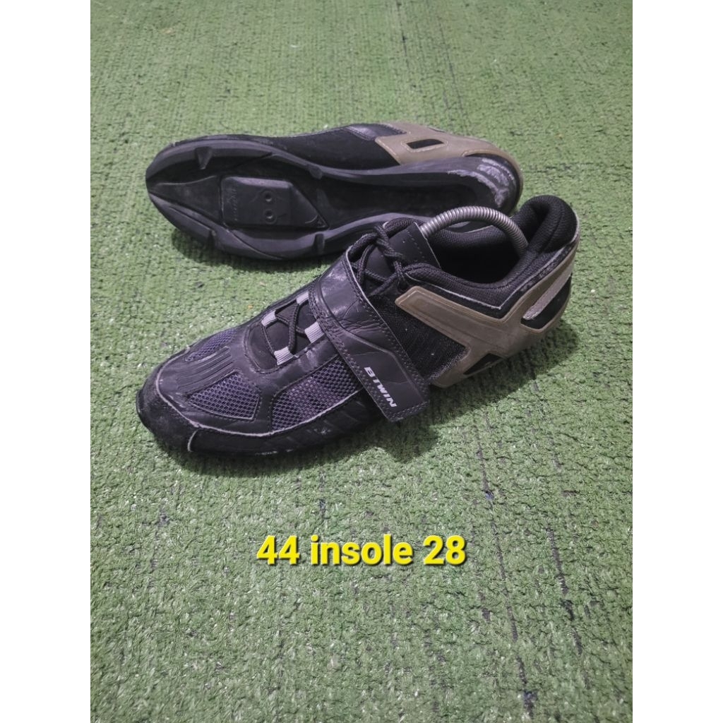 sepatu sepeda mtb s44 btwin