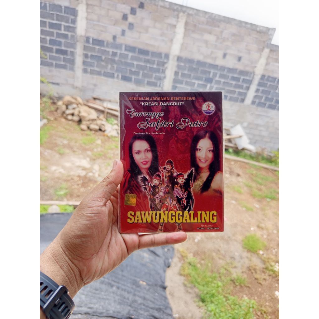 Kaset jaranan Turonggo Safitri Putro album Sawunggaling