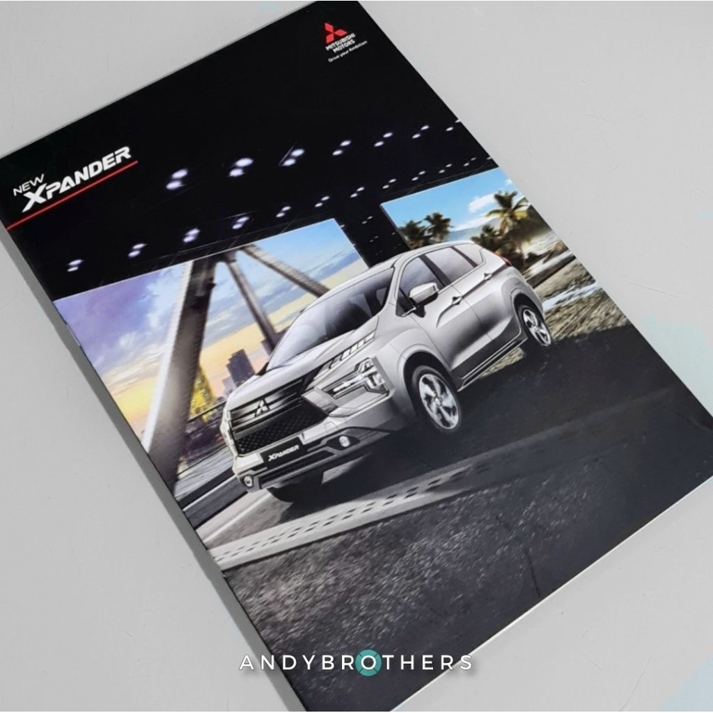 Buku / Katalog / Booklet / Brosur Mitsubishi Xpander 2022-2025 Original