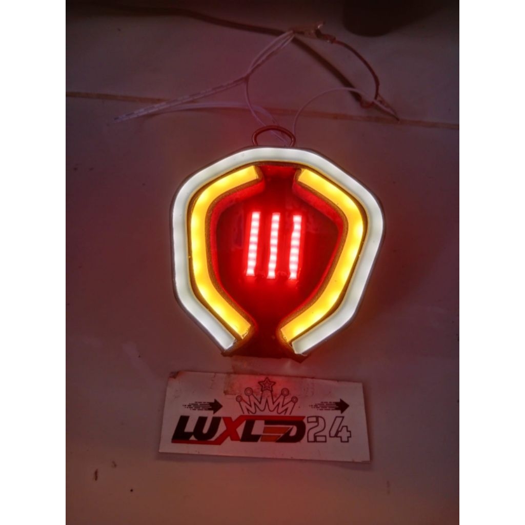 Variasi lampu belakang + sein motor crf 150 L, hanya lampu tanpa mika