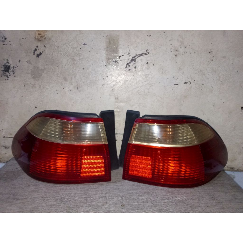 stoplamp lampu belakang atau tail light untuk mobil Honda Accord sedan tahun 1998-2000 original