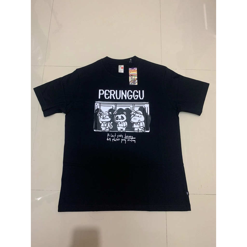 Kaos Perunggu x CRSL merch original 100% Size M Hitam