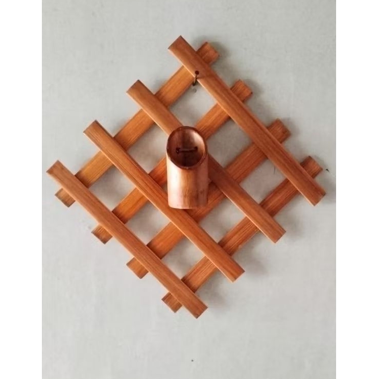 hiasan dinding jadul / pot bunga gantung bambu alami Ukuran 30cm