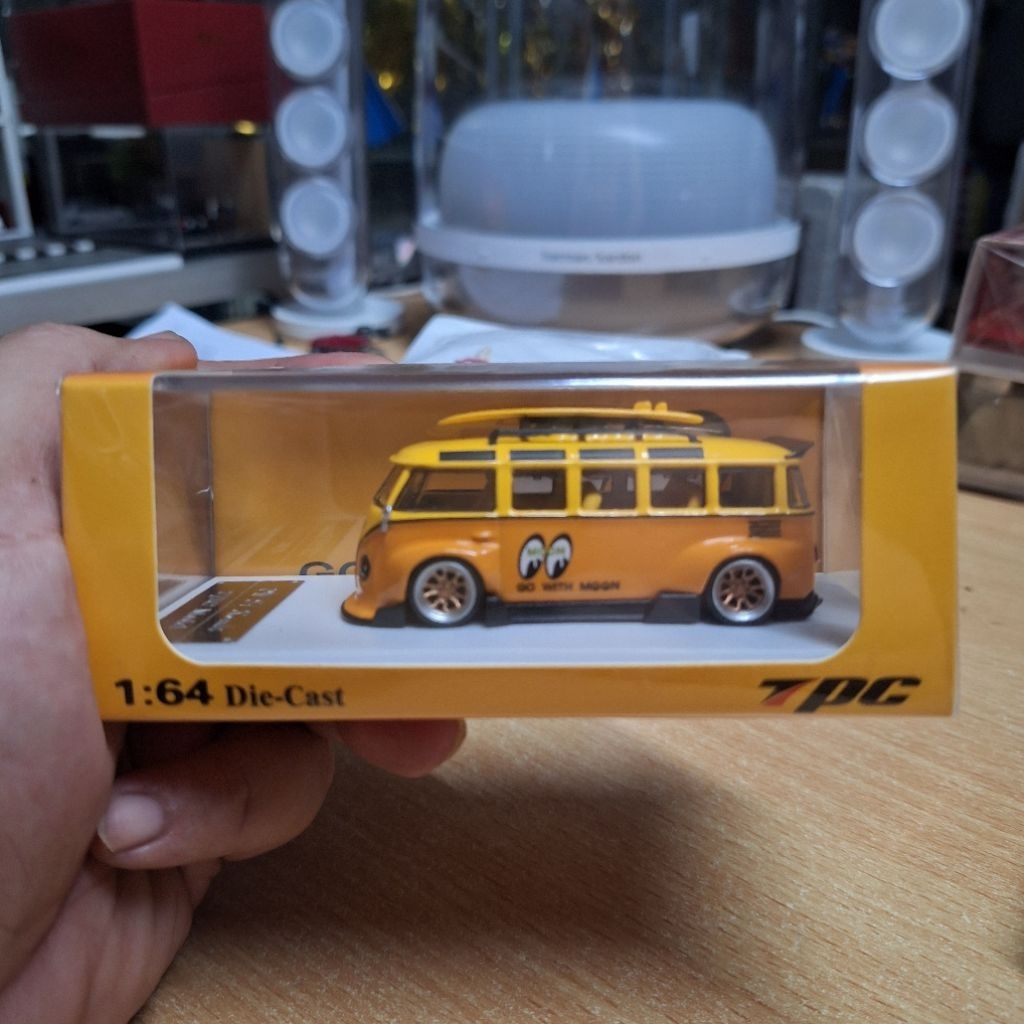 TPC Diecast Skala 64 VW T1 RWB Bus Mooneyes Edition ( 011 of 494) Super Low Number