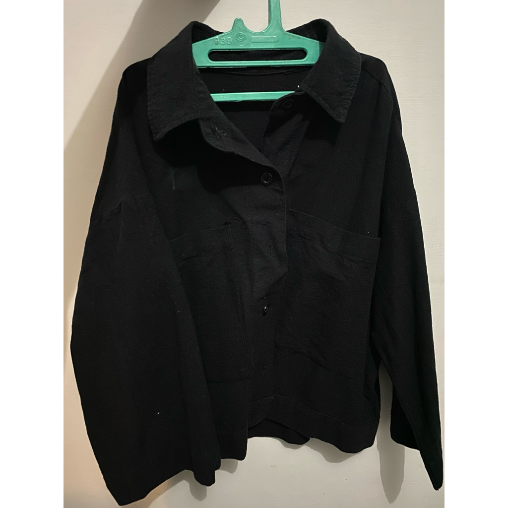 Preloved kemeja hitam