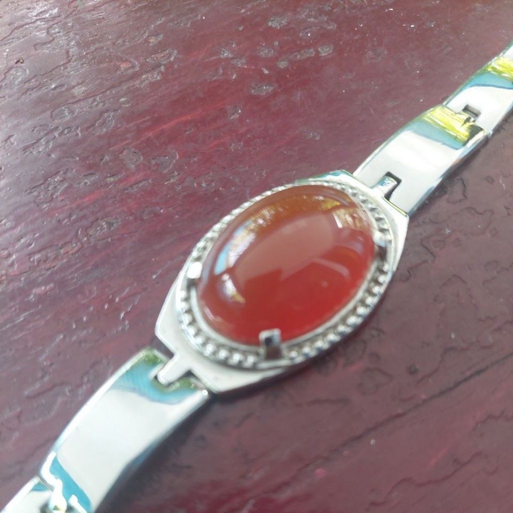 Gelang Obi Merah