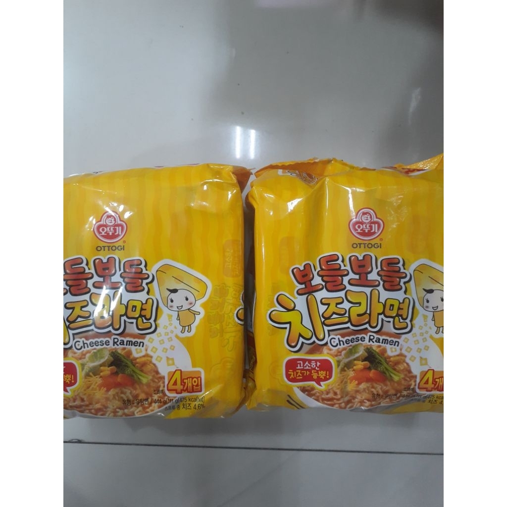 Ottogi Cheese Ramen / Mie Instan Rasa keju 444gram