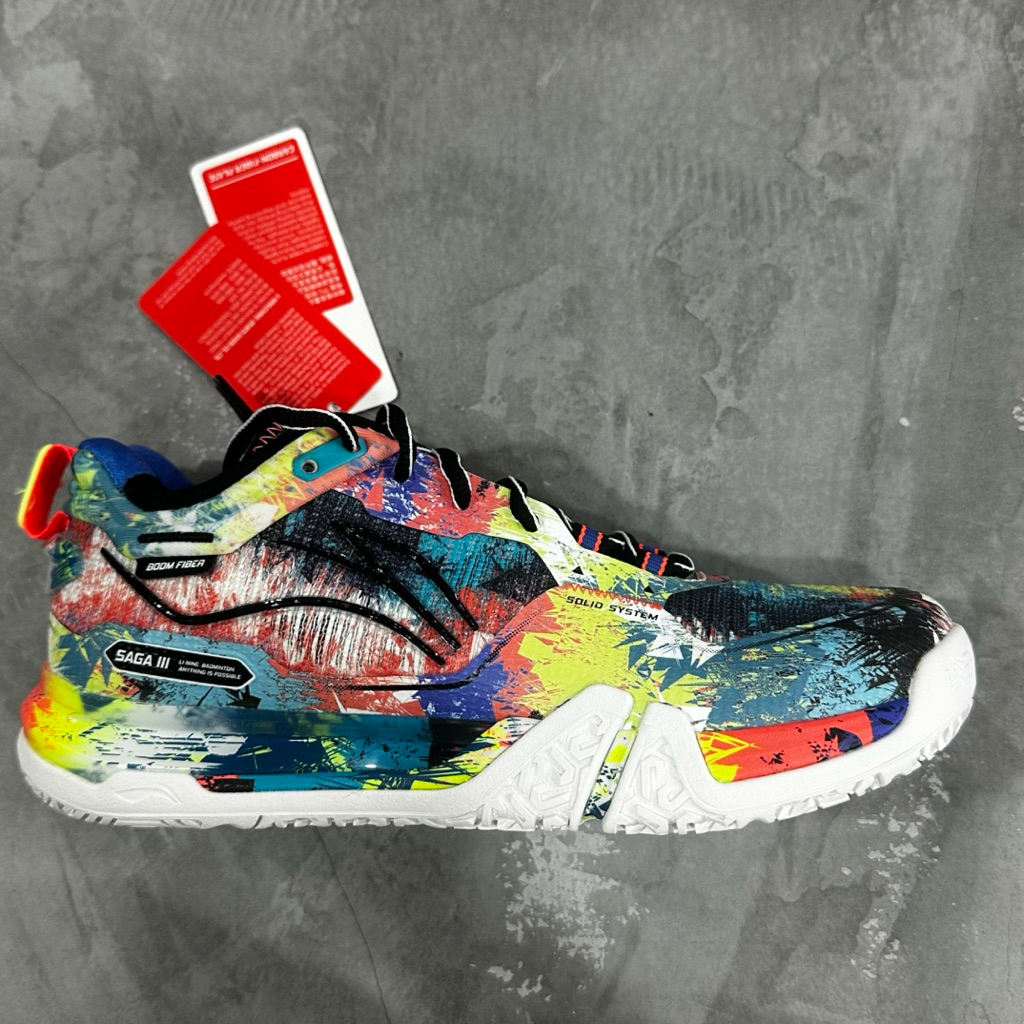 Sepatu Lining Saga III Pro AYAV001 Colorful