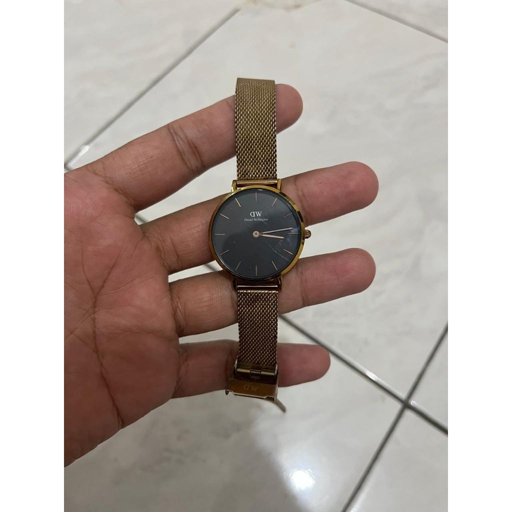 jam tangan bekas second dw original