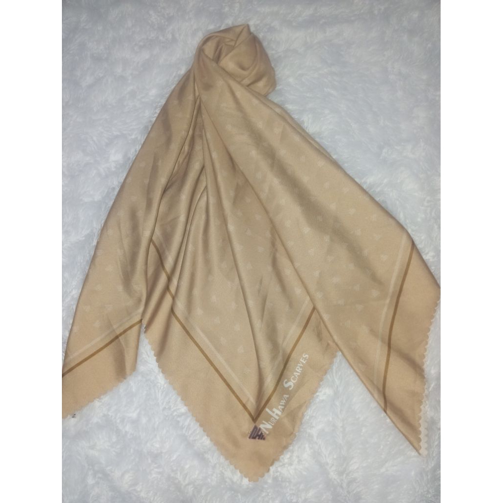 Hijab Nurhawa scarves|packaging pouch