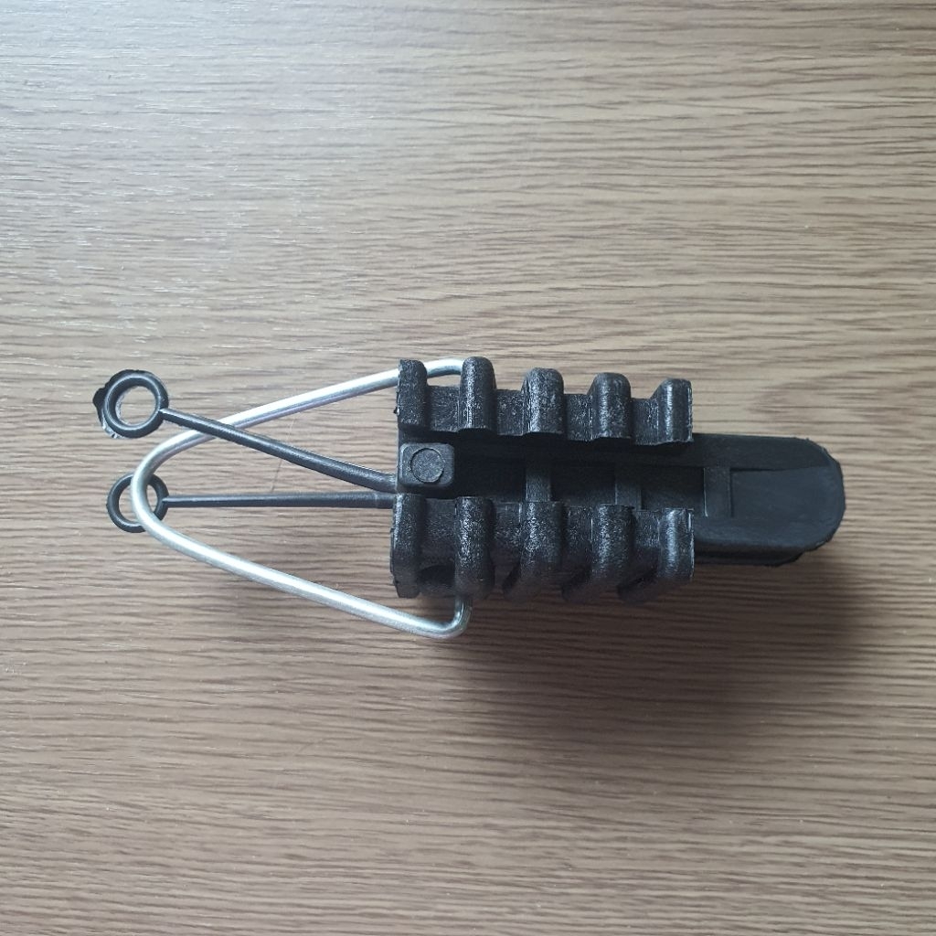 Service Wedge Clamp Tarikan Klem Kabel PLN