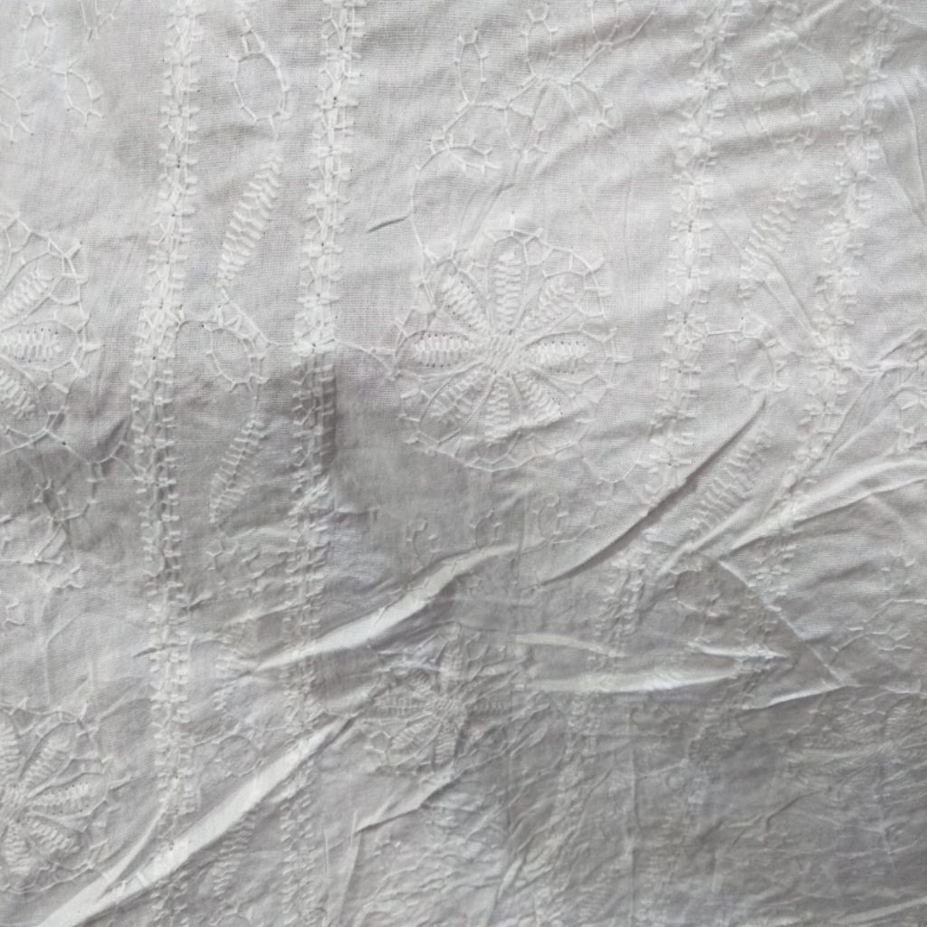 Kain Katun Bordir / Harga 0.5 M / Kain Katun Bordir Meteran / Bahan Kartun Bordir / Bahan Katun Bord