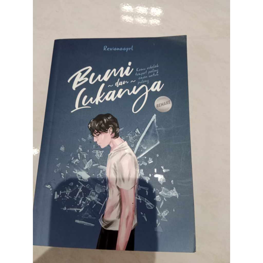 PRELOVED NOVEL 'Bumi Dan Lukanya' ORI