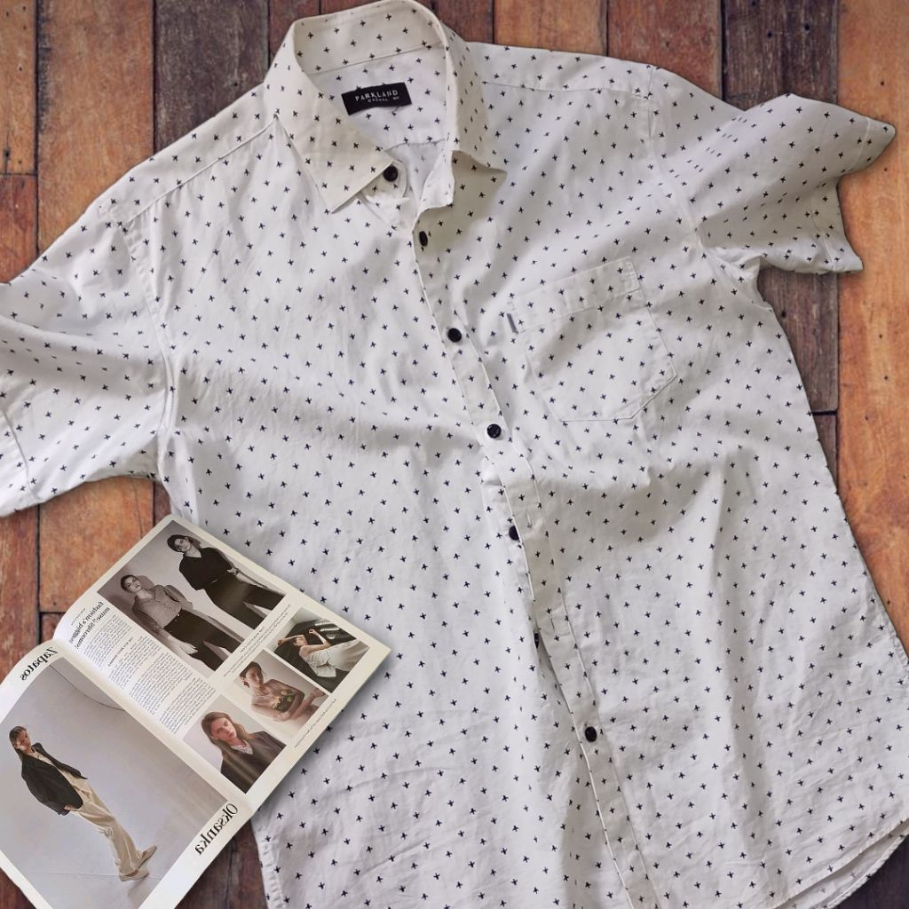 Kemeja Motif Parkland Casual Lengan Pendek