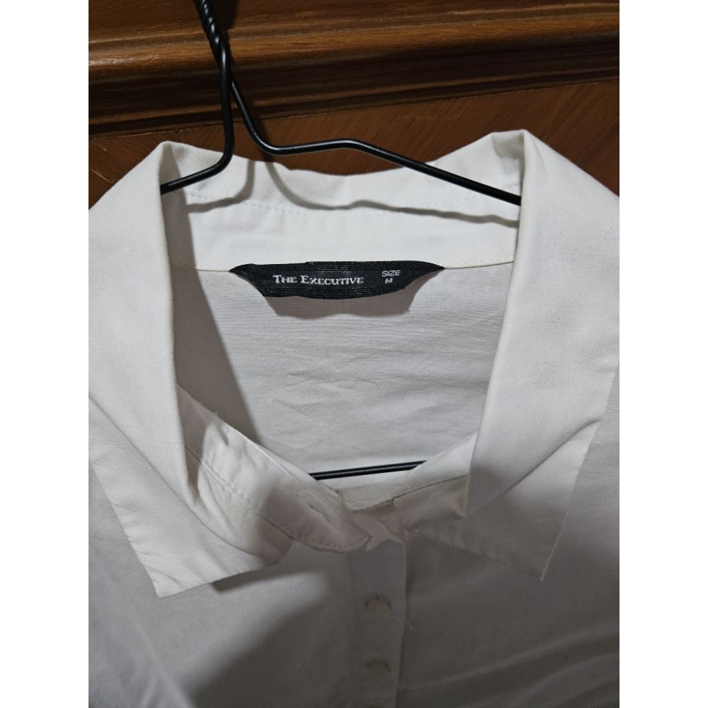 The Executive - Kemeja Putih