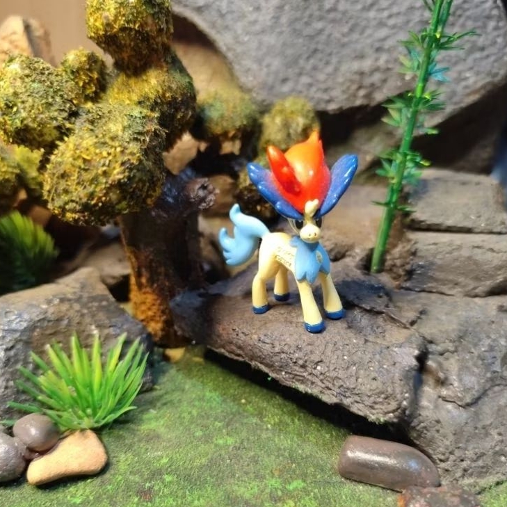 pokemon figure - keldeo - tomy
