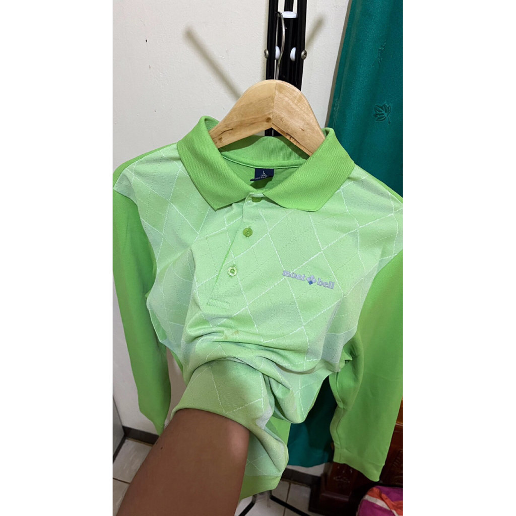 kaos kerah motif MONTBELL original