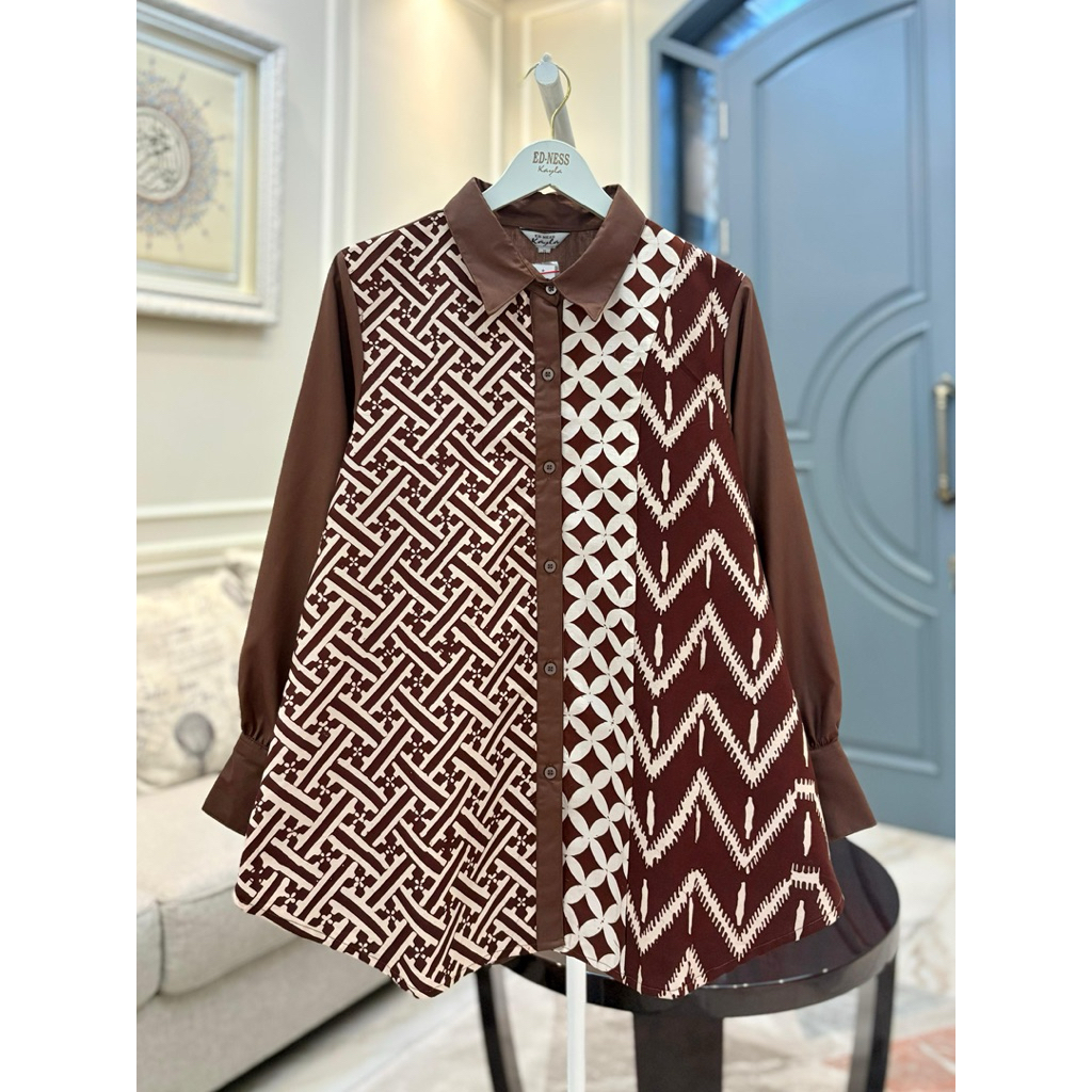 Kemeja katun ima tuyobo mix batik garutan siang malam  Batik lapis trikot Kancing depan full Krah ke