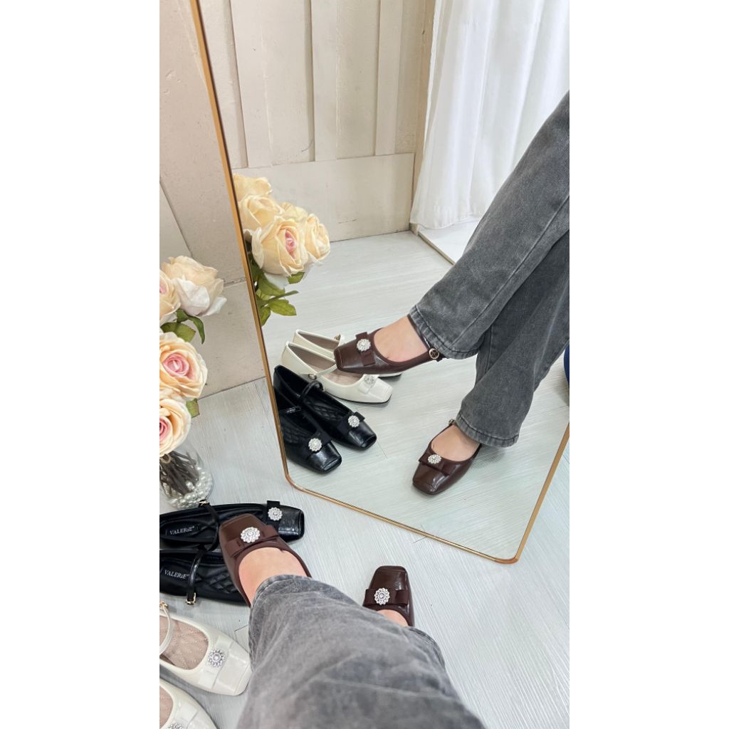 V11-F15 - FLAT SHOES WANITA SIMPLE TALI TENGAH | sepatu flat wanita tali tengah anti slip bahan leat