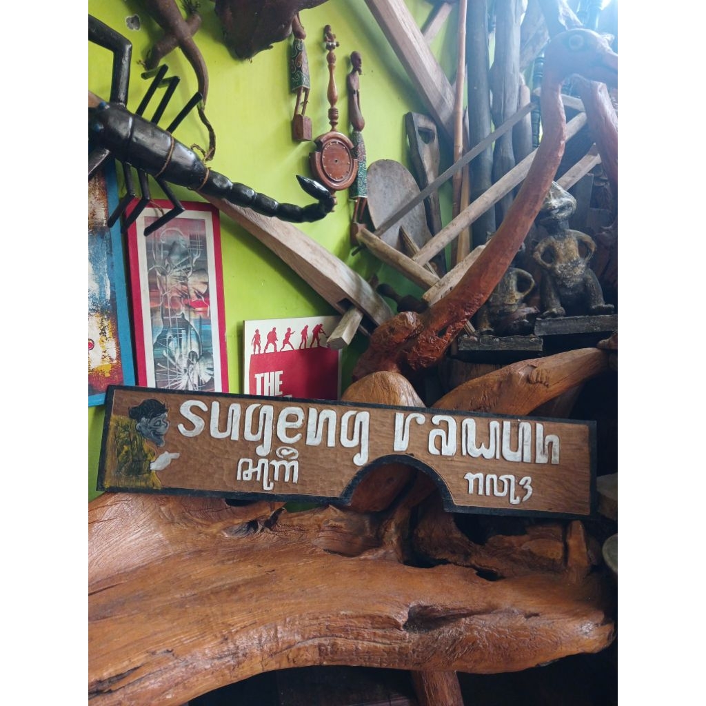 Ukiran Kayu Jati Sugeng Rawuh