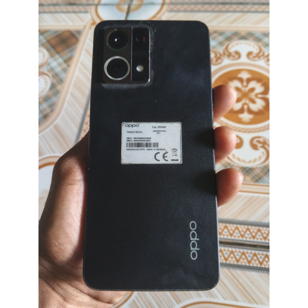Oppo Reno 8 second