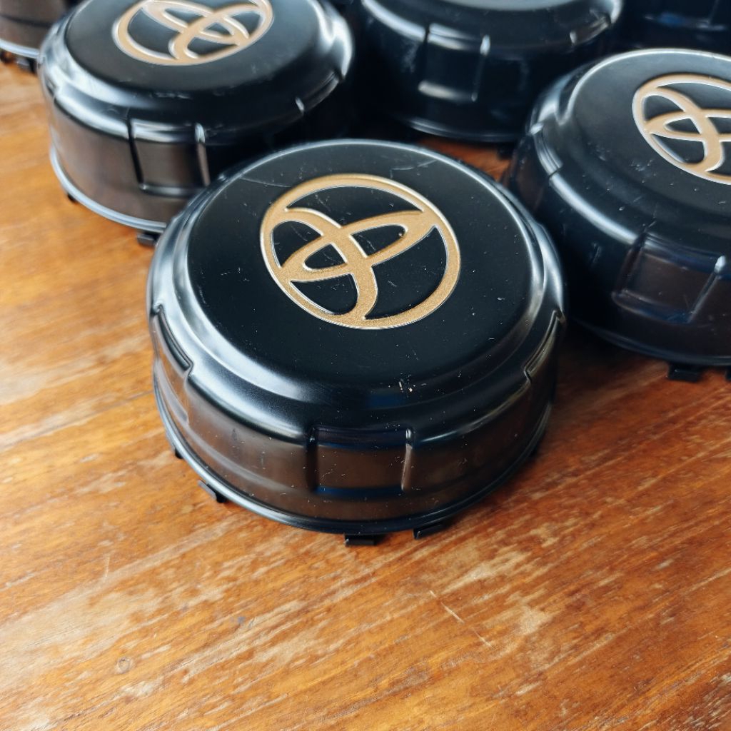 Dop Velg Besi Land Cruiser VX80 Belakang Original