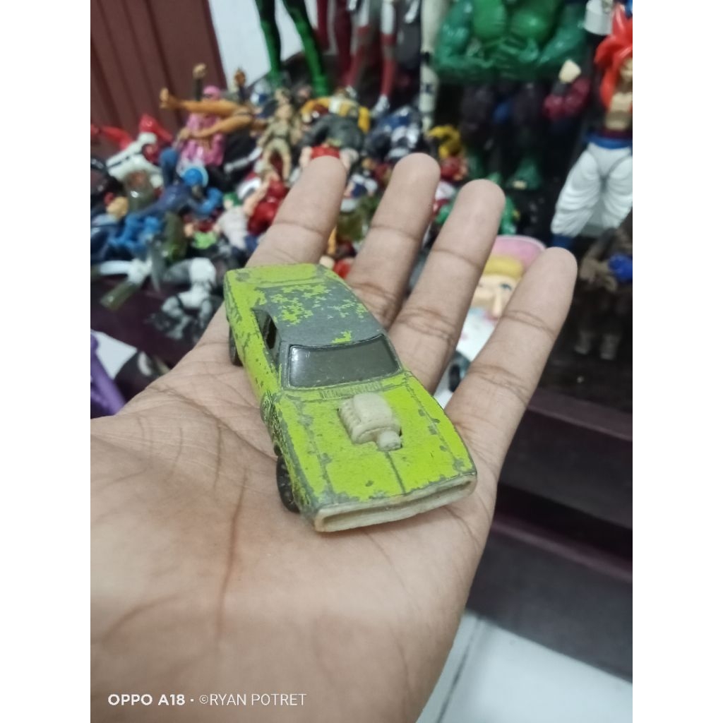 MOBIL HOT WHEELS (PRELOVE/BEKAS)