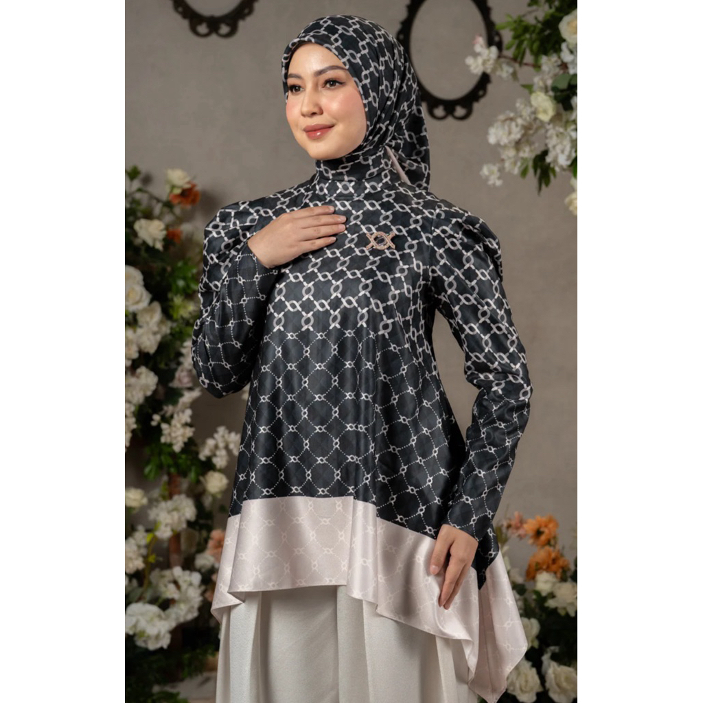 Wearing Klamby Calya Blouse Sable