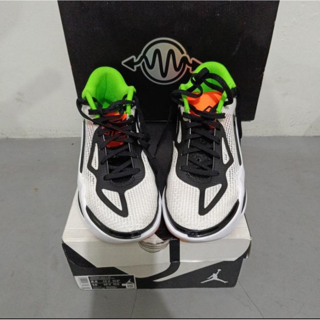 sepatu basket Jordan Tatum 1 size 42/8,5/original