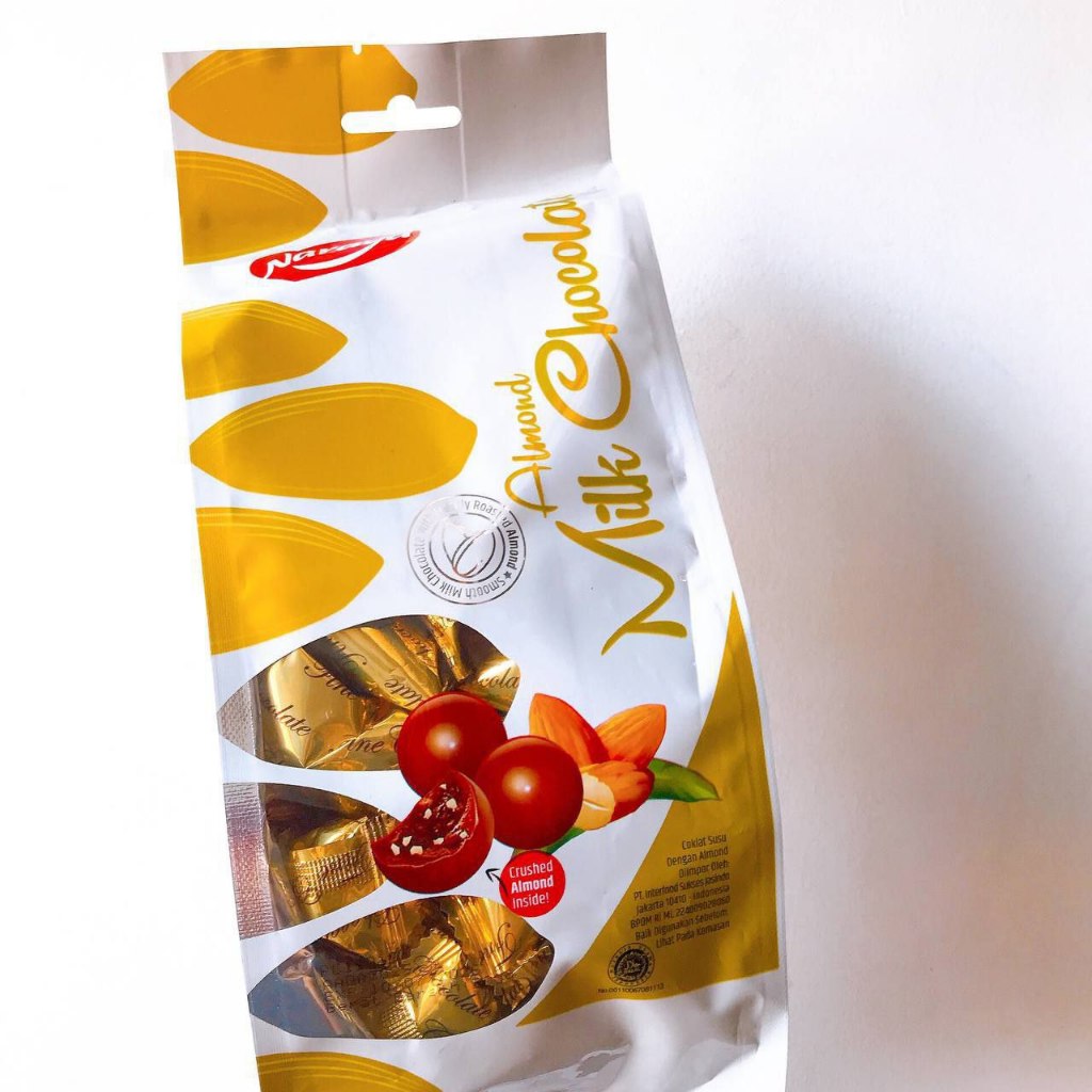 Coklat Naraya Almond Milk 300gr
