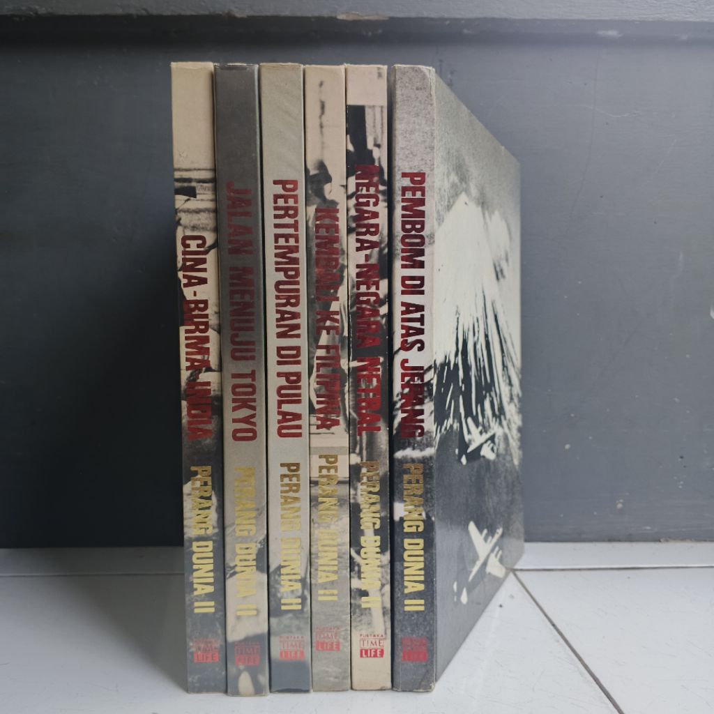Perang Dunia II - PUSTAKA TIME LIFE