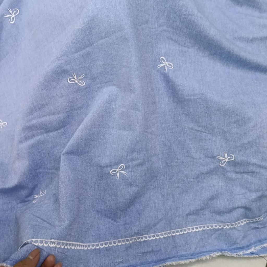 KAIN KATUN BORDIR PINGGIRAN MOTIF PITA