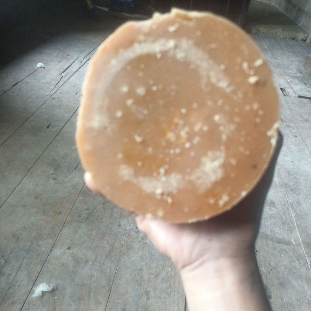gula merah asli tanpa campuran orang banua kandangan harga 13000  untuk per 500 gram