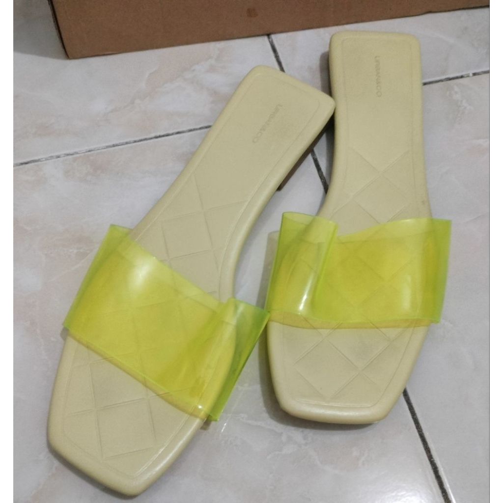 Sandal Wanita Essentials NAYERA GREEN uk 41ORI by URBAN&CO (PRELOVED)