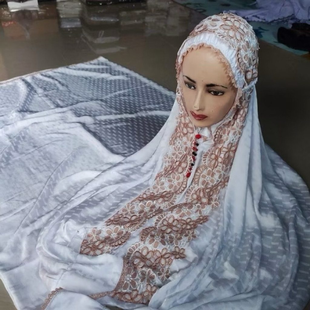 Mukena Terusan sutra blitz renda prada ori